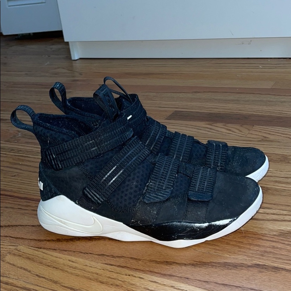 Nike Lebron Solider 11’s